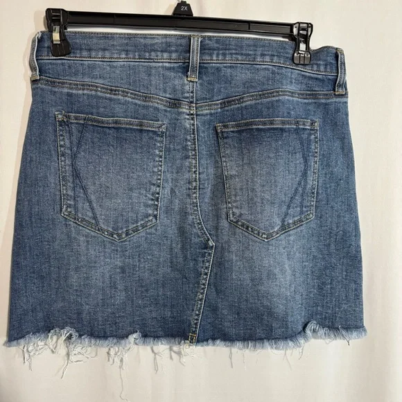 Kendall + Kylie Distressed Blue Denim Mini Skirt size 31 - Picture 4 of 5